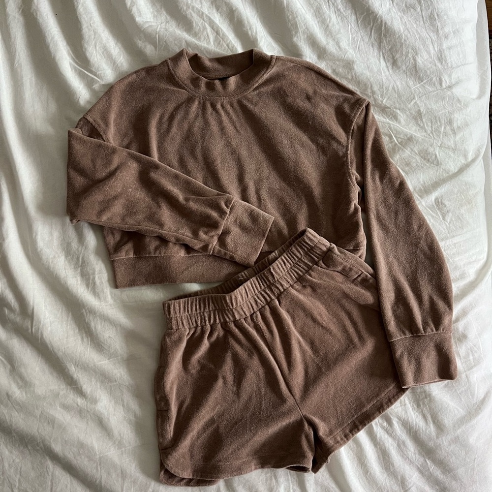 Simons Taupe Lounge Set